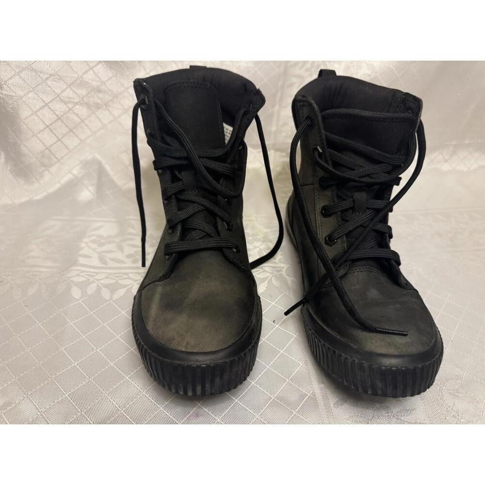 Women’s Skyla Timberland Leather 7.5 Boots Black